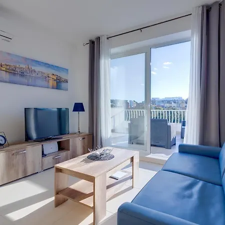 Centric And Modern Penthouse Close To Amenities Appartamento *
