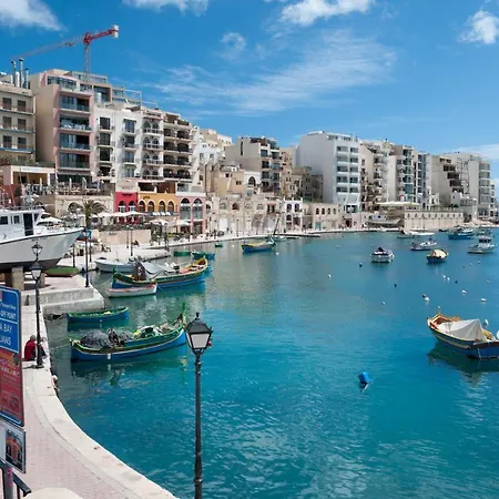 Centric And Modern Penthouse Close To Amenities Msida