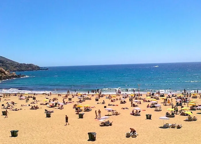 Centric And Modern Penthouse Close To Amenities Apartament