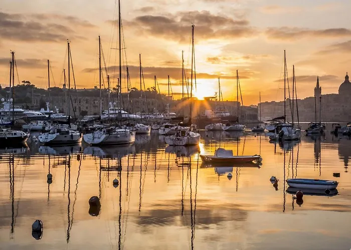 Centric And Modern Penthouse Close To Amenities * Msida