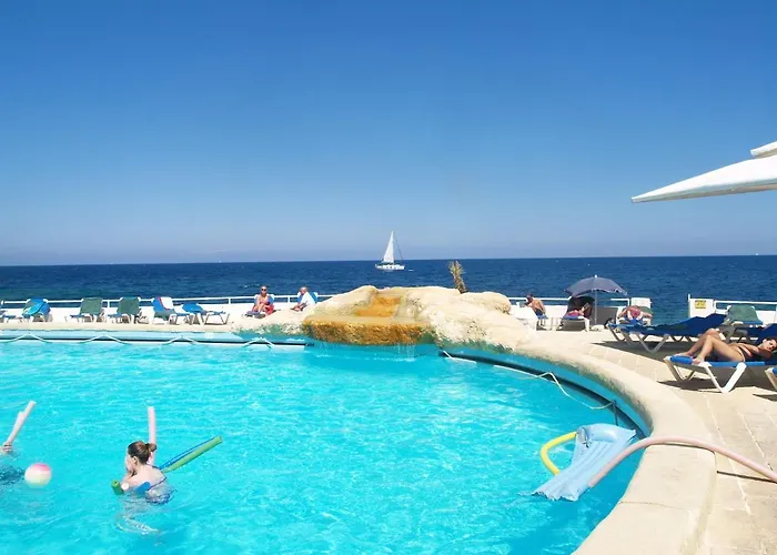 Centric And Modern Penthouse Close To Amenities Msida